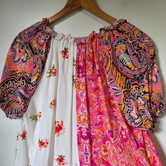 LIKE NEW BOHO FLORAL TOP SIZE MEDIUM - Picture 7 of 14